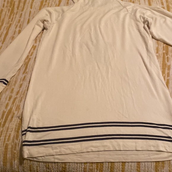 Casually, cool off the shoulder long sleeved jersey! - Picture 3 of 7